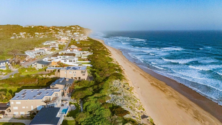 5 Bedroom Property for Sale in Myoli Beach Western Cape